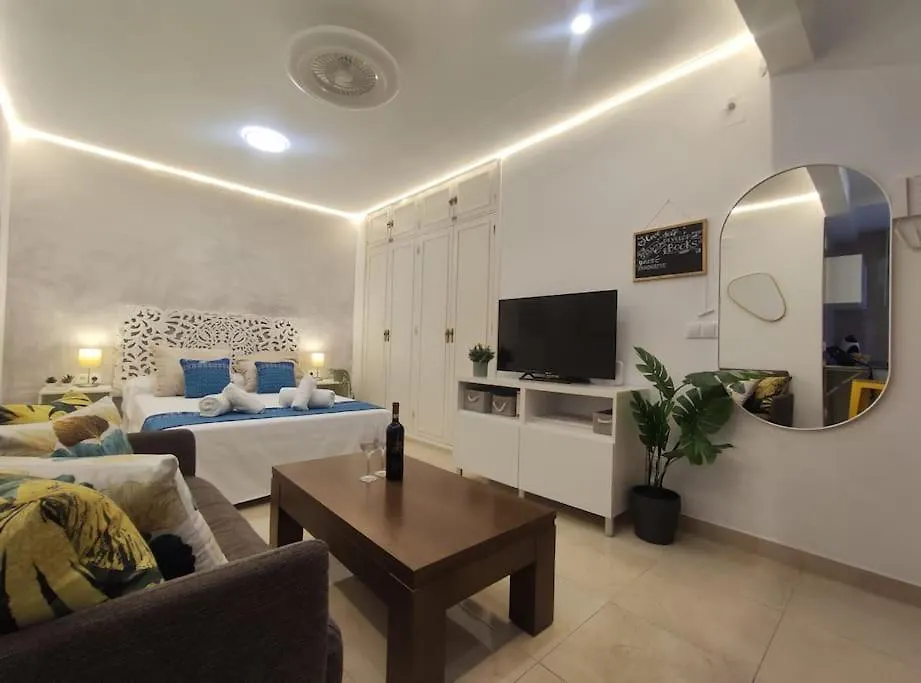 Menendez Pelayo 55 Apartment Seville